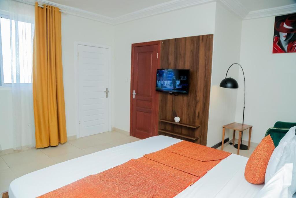 Ocean Green Beach Resort Prampram Exterior photo